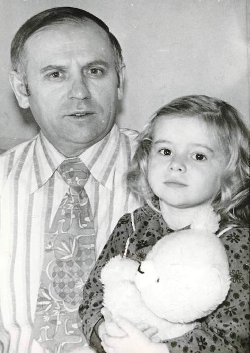 Стёпин Константин Николаевич с внучкой (со мной)