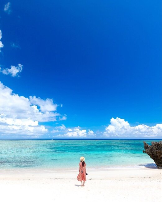  Оказывается и в Японии есть свои Мальдивы! Йорон (Yoron) - небольшой остров, расположенный непосредственно к северу от главного острова Окинавы.