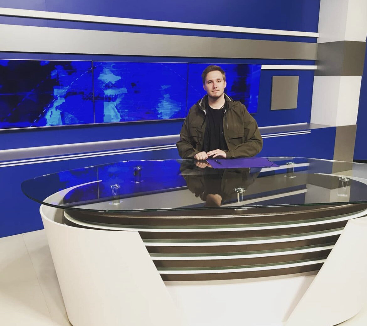 Это я в нашей студии