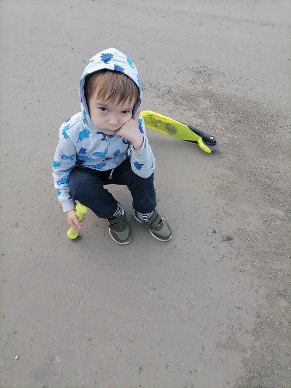 Если ребенок просит о помощи - помогите ему.