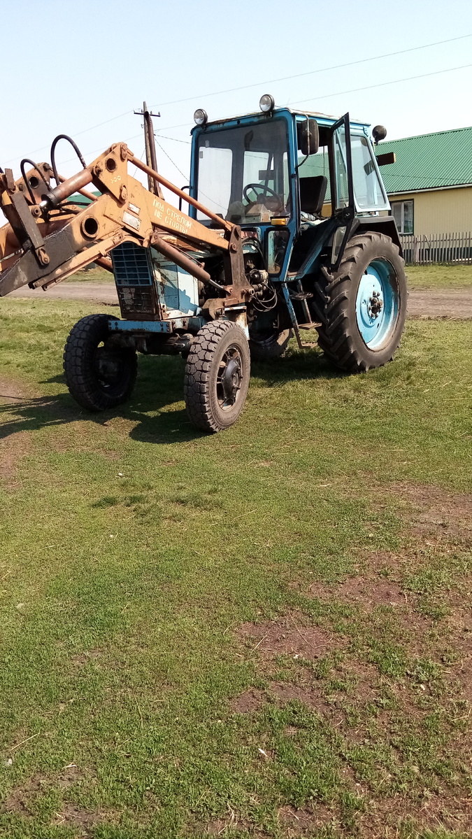 Этот трактор мы купили недавно, на мой взгляд сильно переплатив. 