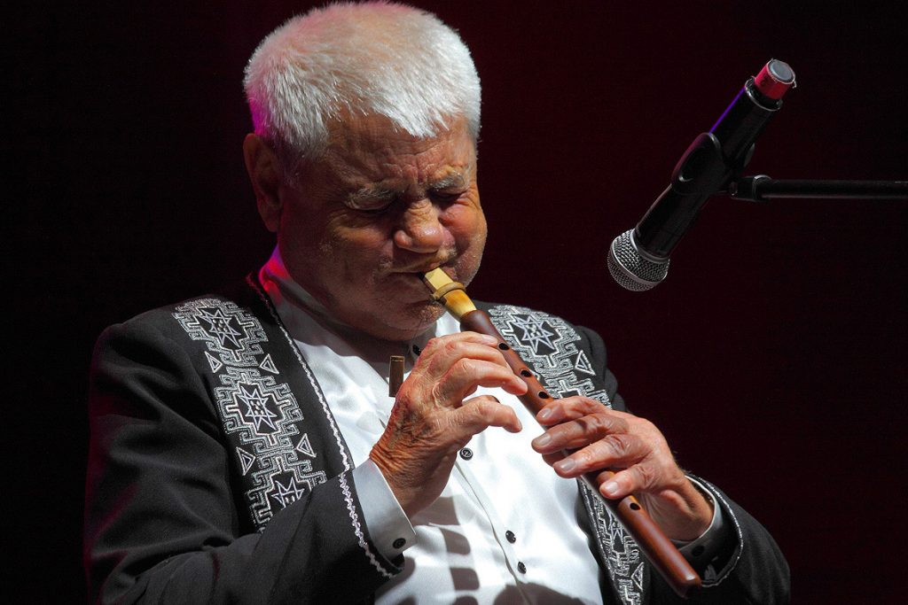 дудук армянский дживан гаспарян. дудукист дживан гаспарян. армении дживан гаспарян. гаспарян дживан арамаисович. дудук армянский дживан гаспарян.