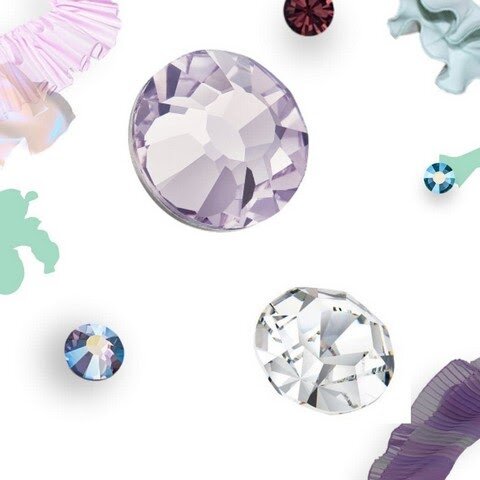 Стразы бренда Aurora широкой цветовой палитры и невероятным сияющим блеском