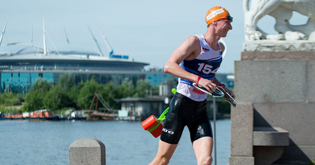 Велоспорт в испании. Симбиоз забега заплыва и велогонка 8 букв. Триатлон iron man 2020. Айронмен триатлон 2021. Михаил иванов триатлон.