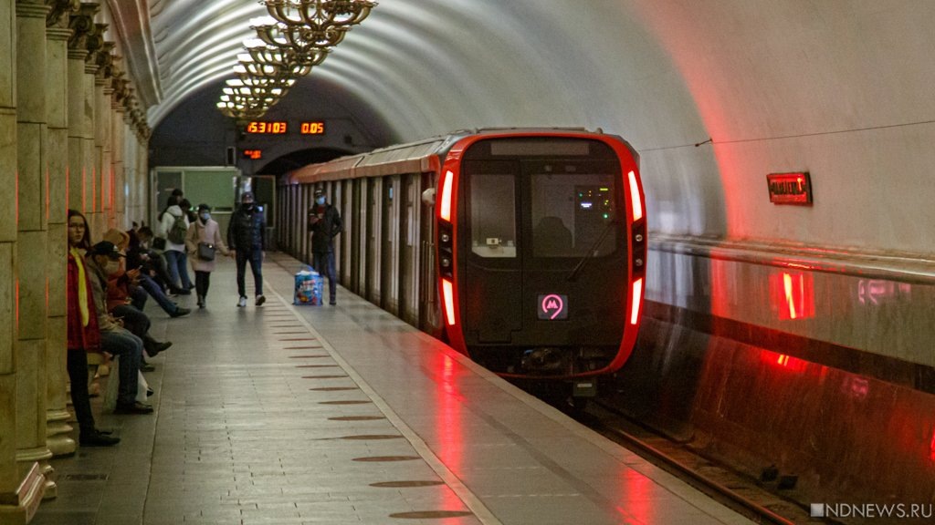 Столичное метро и Московское центральное кольцо (МЦК) в период с 31 декабря по 1 января будут работать круглосуточно.