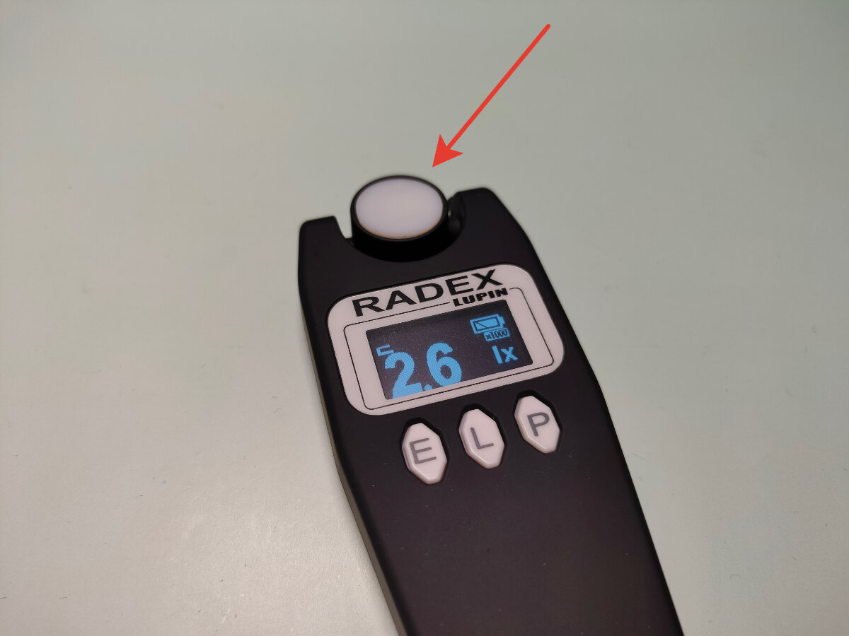 Фотодатчик с коррекцией спектральной чувствительности