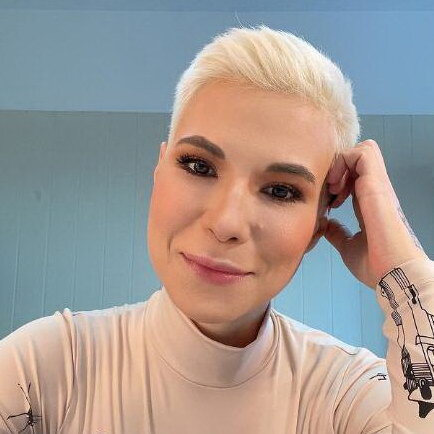     «Женский стендап» покажут в Crocus City Hall