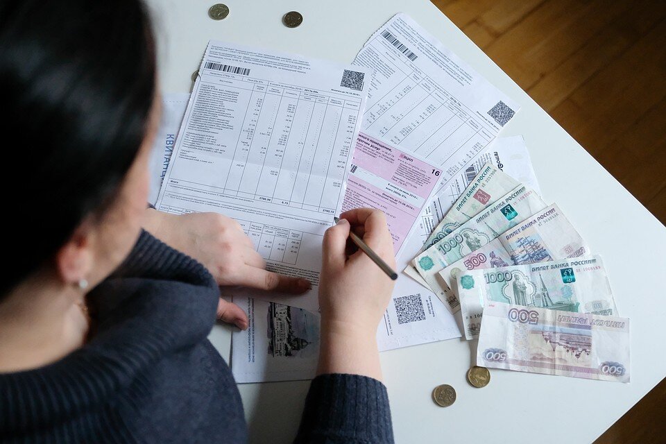 Когда правительство одобряло повышение тарифов и стоимости услуг ЖКХ с 1 декабря 2022 года, говорили об увеличении платежки на 324 рубля...