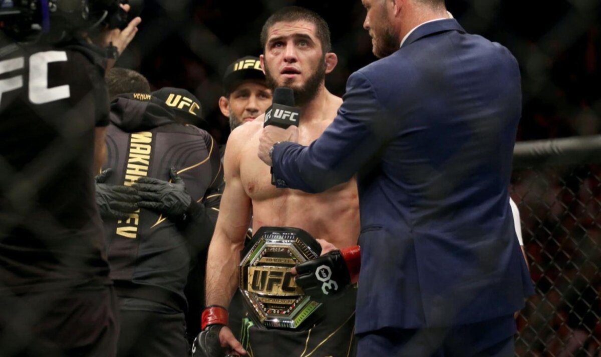     Ислам Махачев