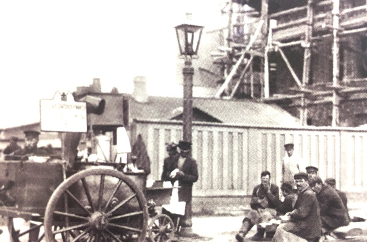 Керосиновое освещение в Москве. Фотография  1850 год