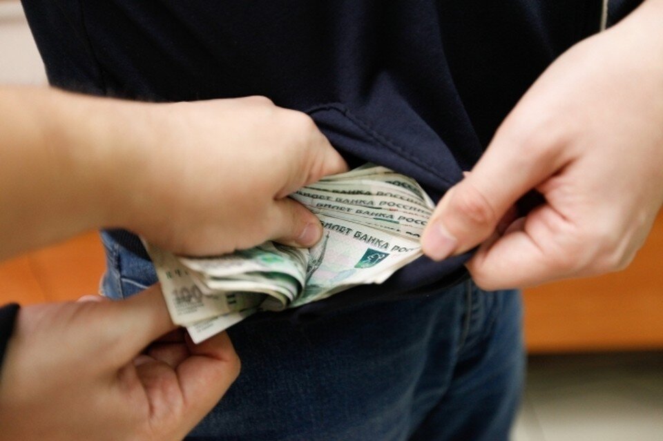     7 лет в колонии строгого режима проведут четверо жителей Саянска за похищение мужчины Дмитрий АХМАДУЛЛИН