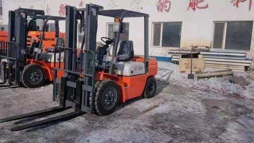 ROYAL FORKLIFT PRODUCT