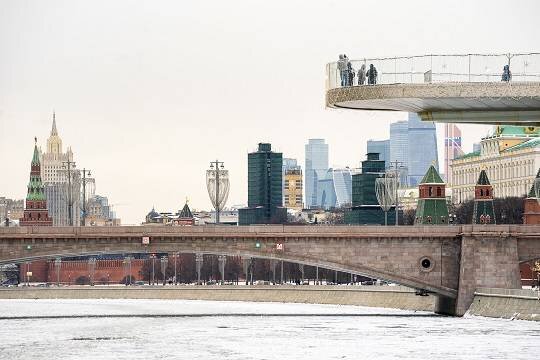    Собянин: За 10 лет в столице капитально отремонтировали 10 мостов через Москву-реку