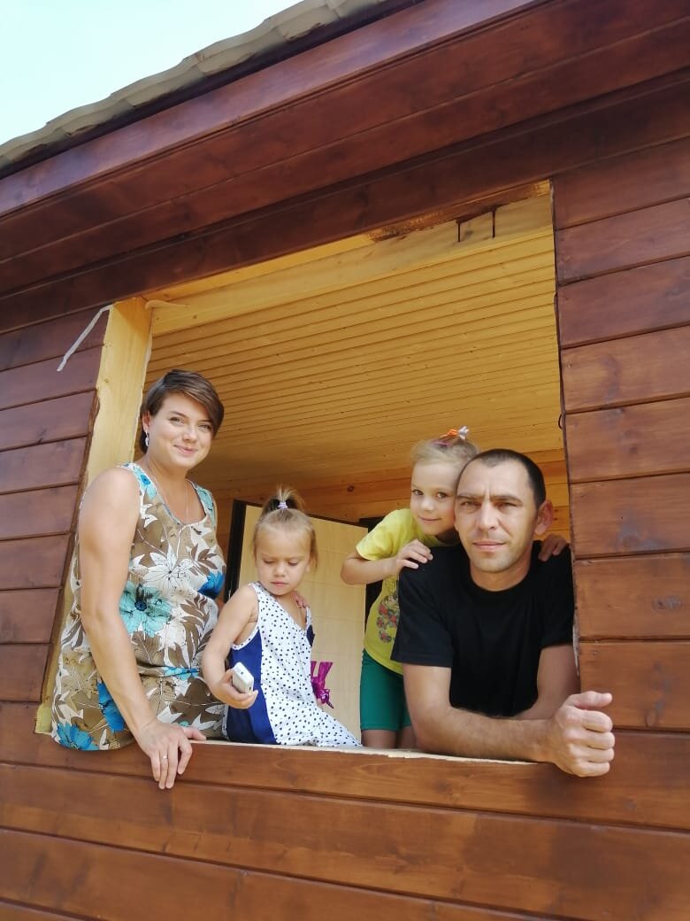 Ах вы, сени, мои сени, сени новые мои!... 😄