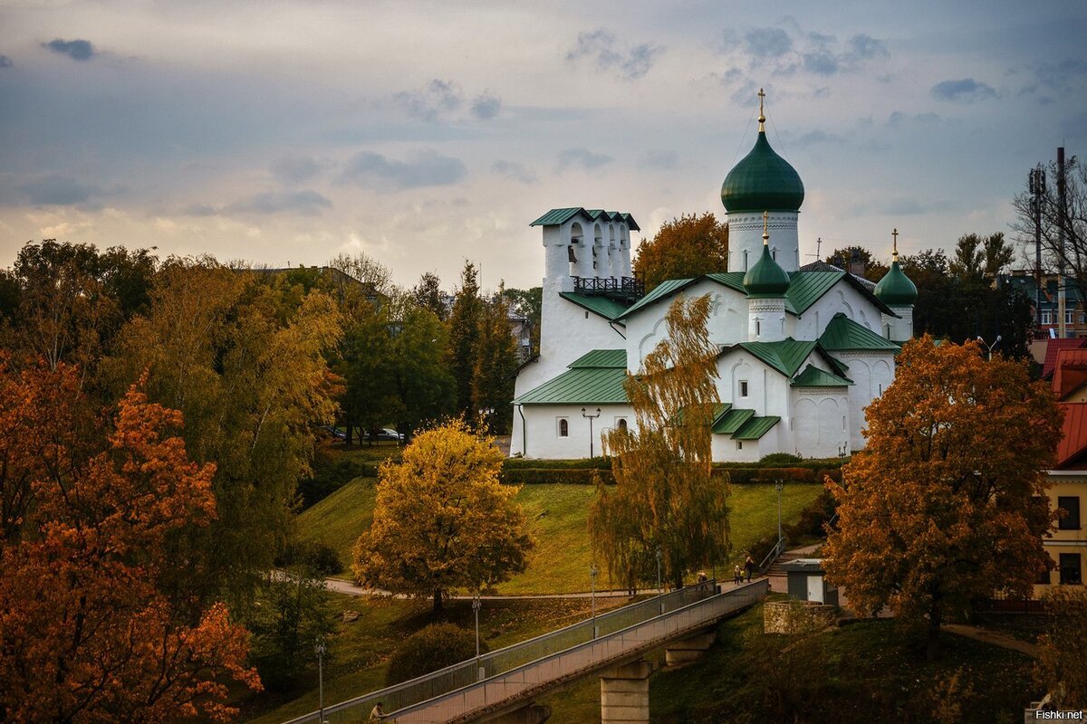 Псков Горького 1а Церковь