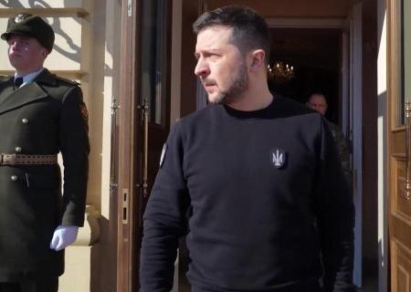    Украина экстренно переносит День Победы на 8 мая. 9 будут праздновать День Европы
