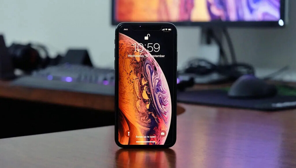    iPhone XS