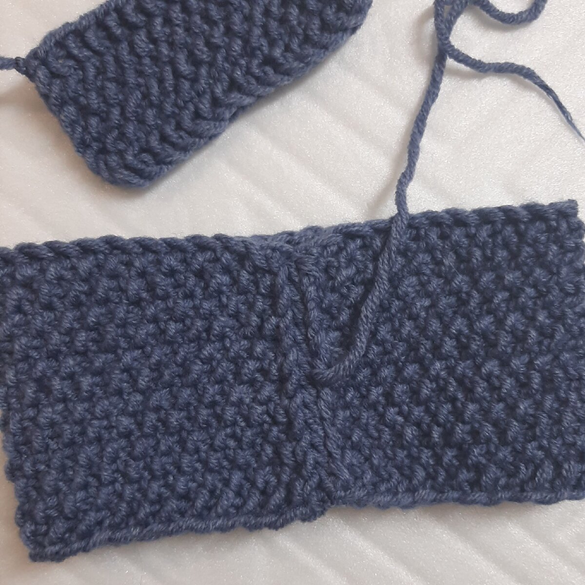 Аккуратно сшиваем по изнаночной стороне