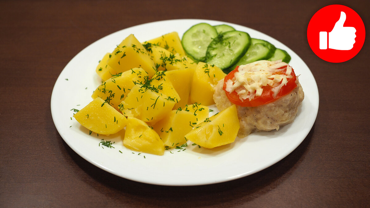 Картошка с котлетами в мультиварке на обед или ужин