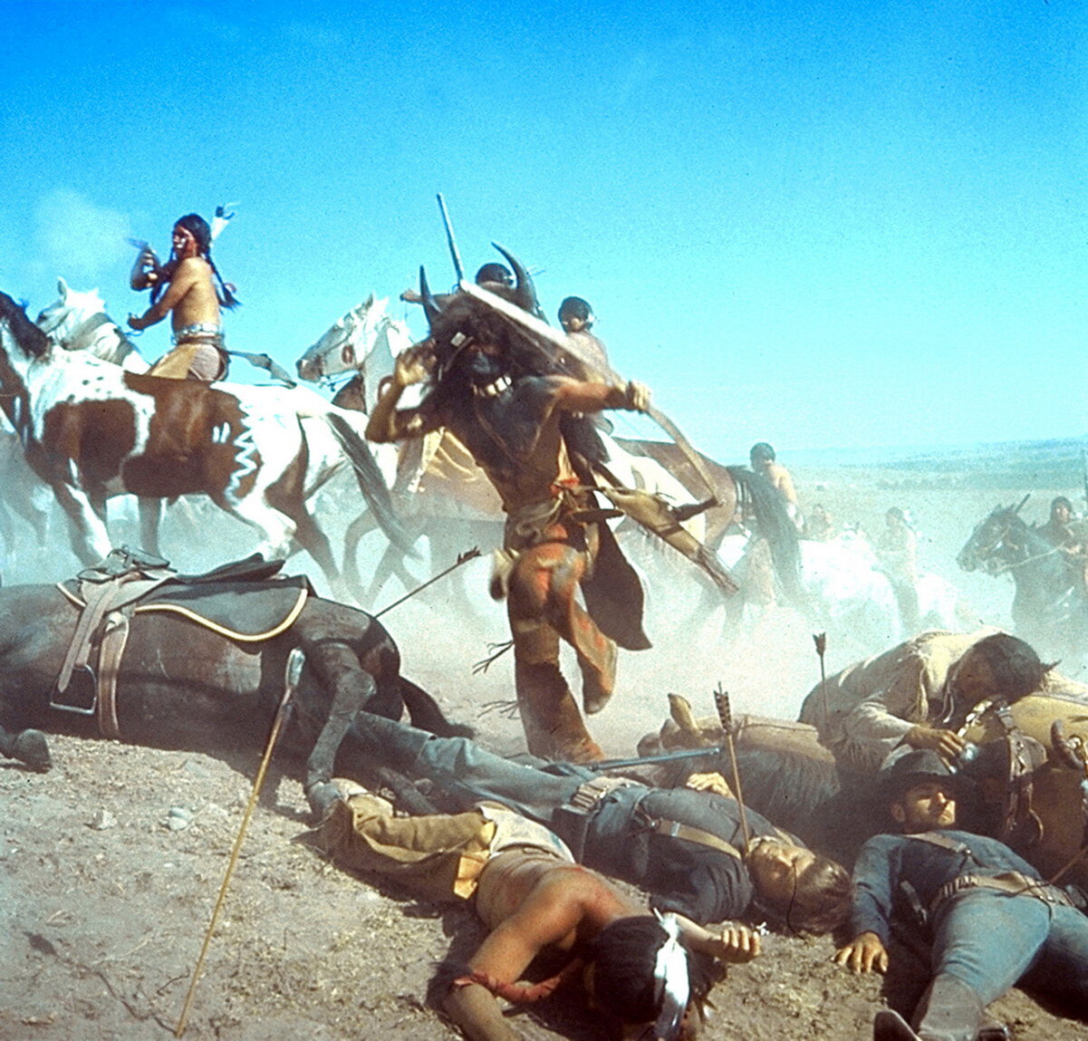 «Маленький большой человек». Картинкой порадовал «КиноПоиск»