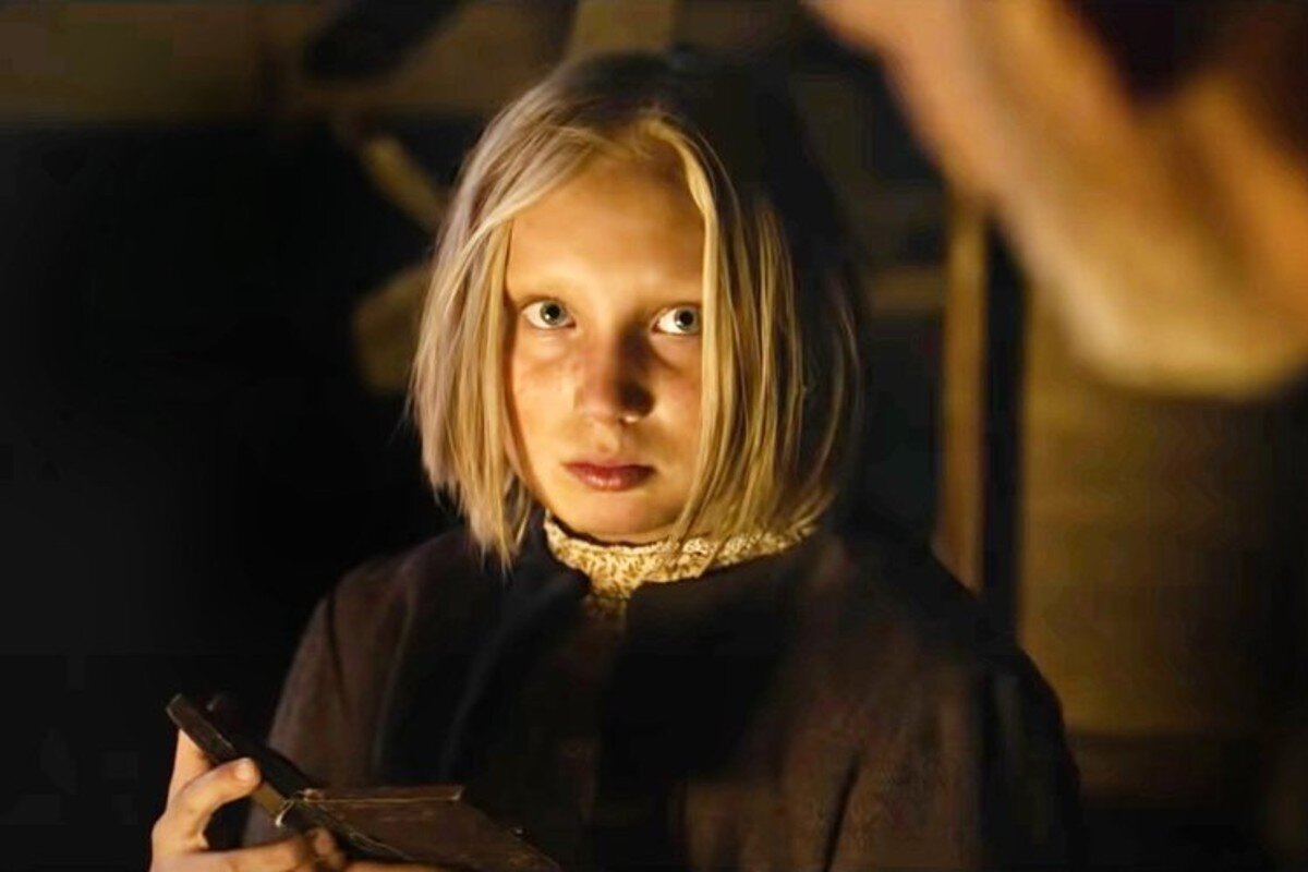 Джоанна (актриса Хелена Зенгель)