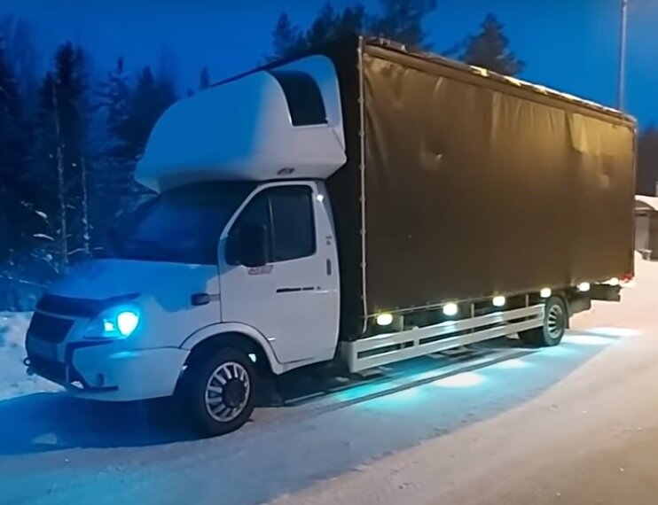 Screenshot газели  с youtube канала Андрей Голубь "РБГ-55"