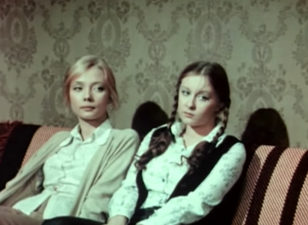 Светлана Смехнова и Лариса Удовиченко. “Дочки-матери” 1974 г.
