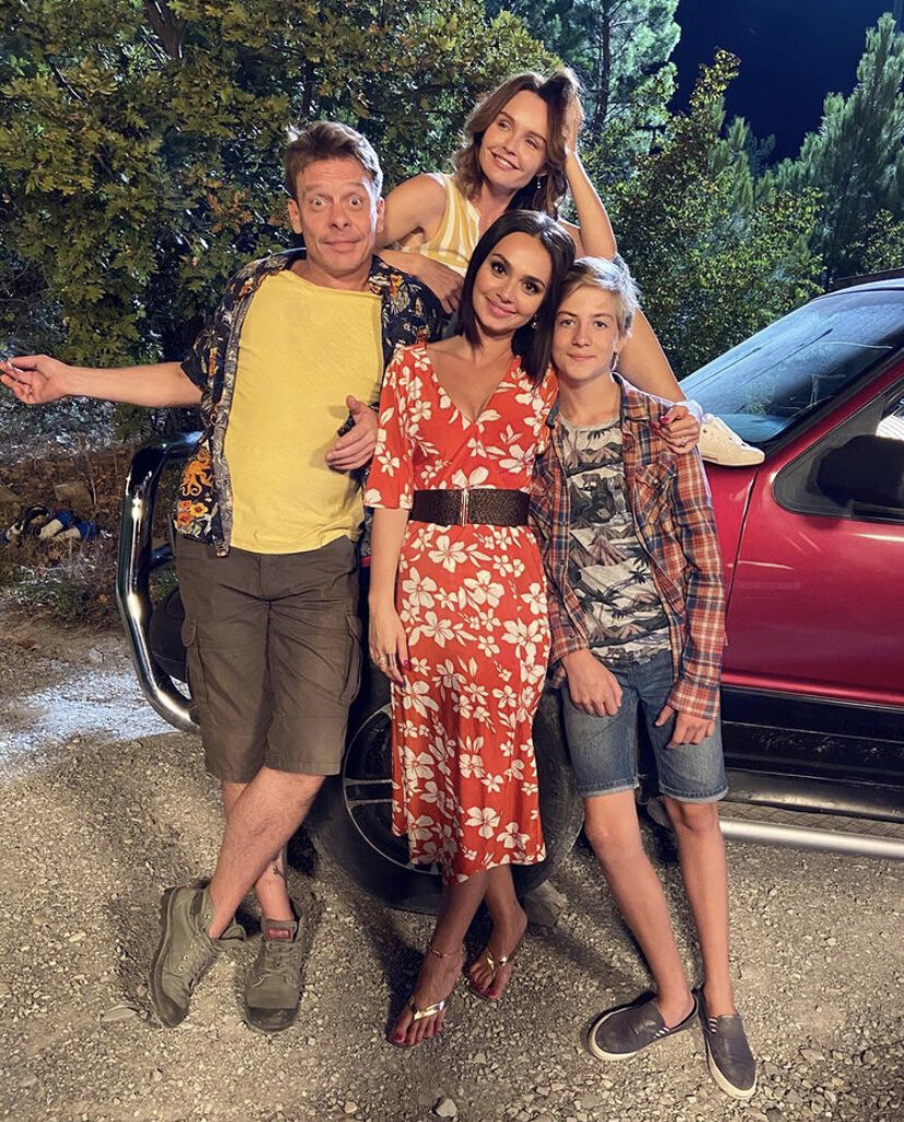 Актёры сериала отпуск 2. Сериал отпуск танцовщица. Сериал отпуск на тнт 2021. Gap year фото. Отпуск (2022) - 2 сезон.