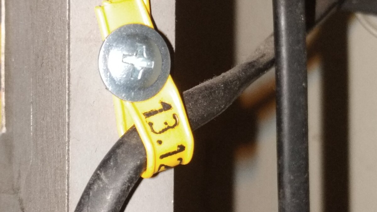 Использование зажим для пакетов. Зажимы от хлебных упаковок. Зажимы от упаковок от хлеба. Зажимы для пакетов. Зажимы от хлебных упаковок.