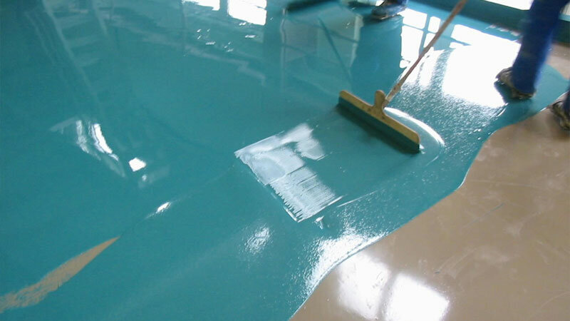 Полиуретановые полы необходимо наносить на хорошо подготовленную сухую поверхность