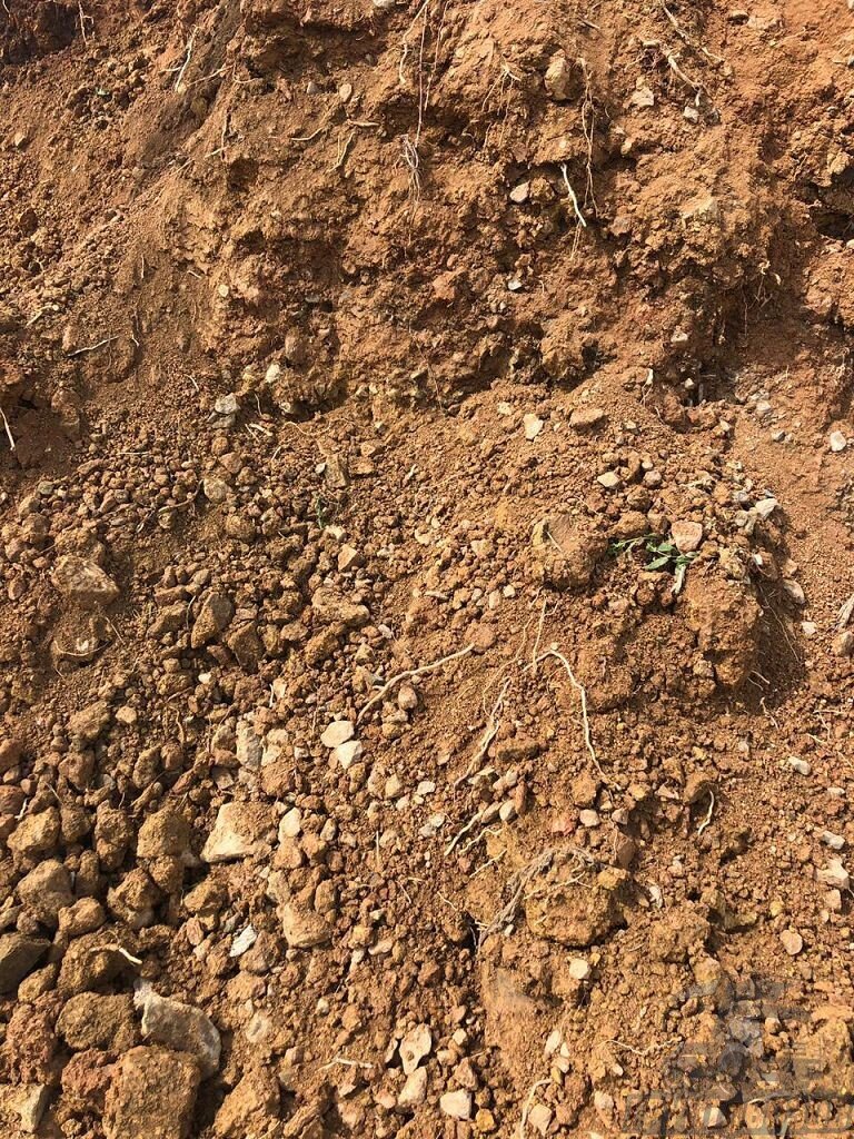 Вскрыша не сертифицируется, ее состав может быть различным в зависимости от места добычи