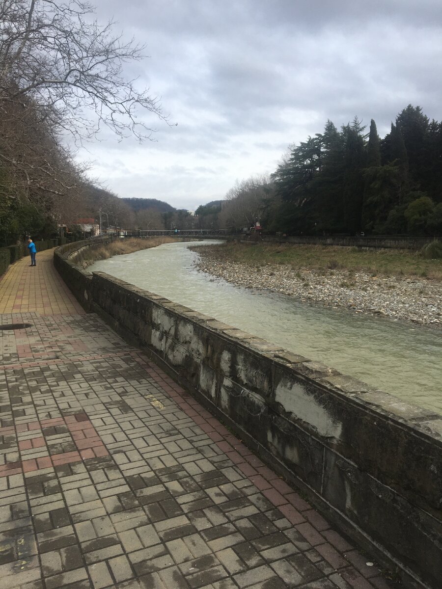 Фото:моё Набережная реки «Хоста»