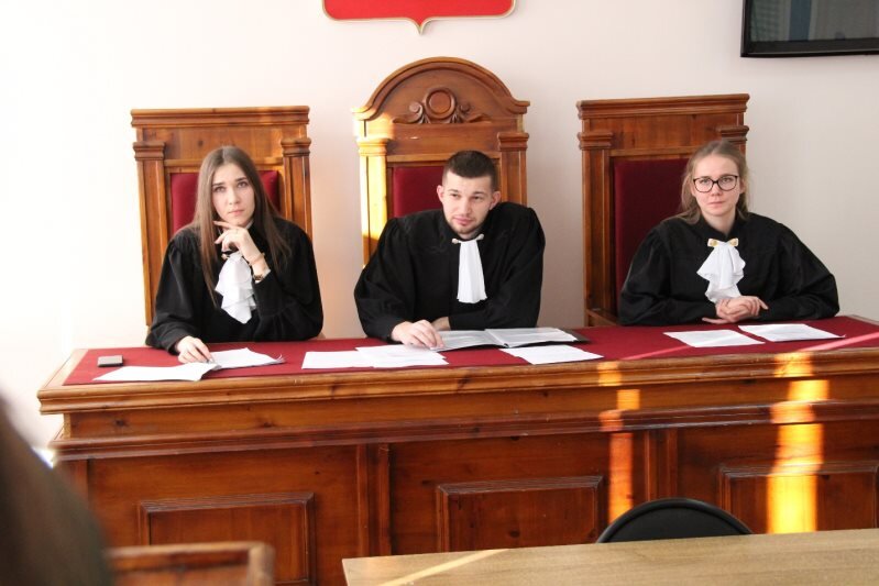 Встретимся в суде. Фото: bukep.ru