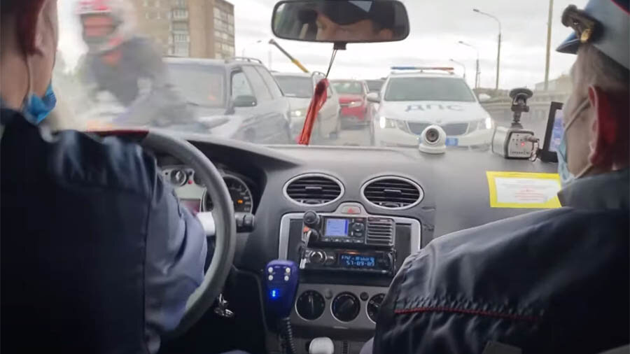 Патрульный автомобиль ГИБДД