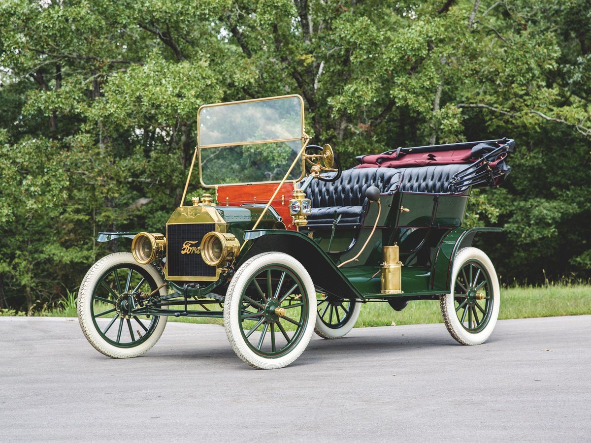 Ford Model T 1910 зеленого цвета