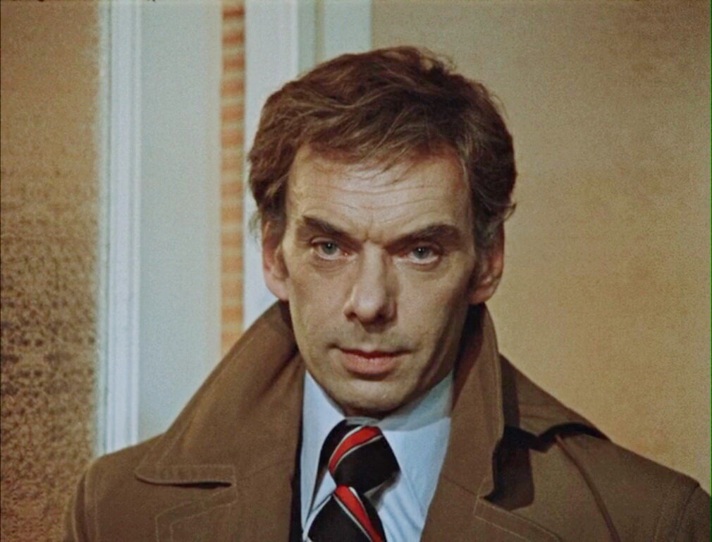 Алексей Баталов в фильме "Москва слезам не верит" 