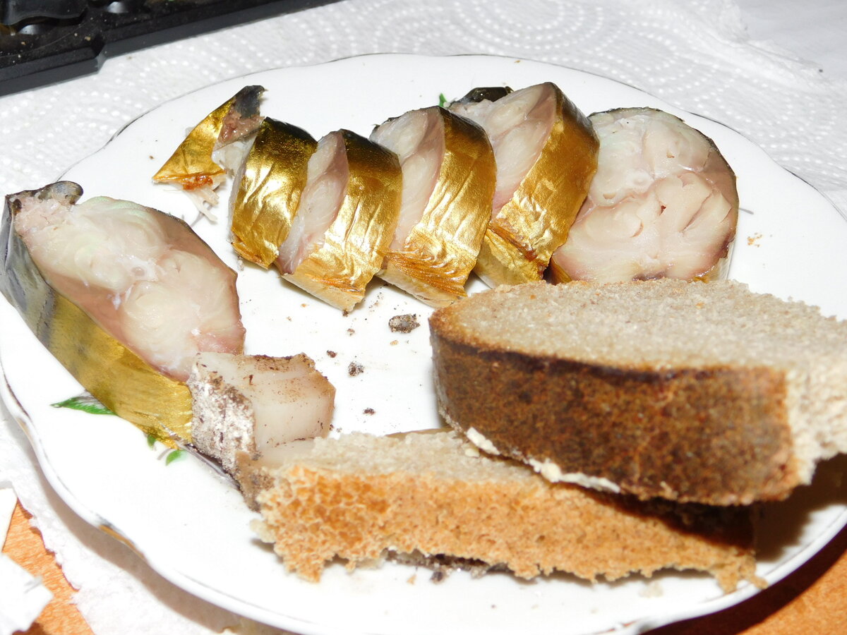 Скумбрия, та самая вкуснятина на завтрак.