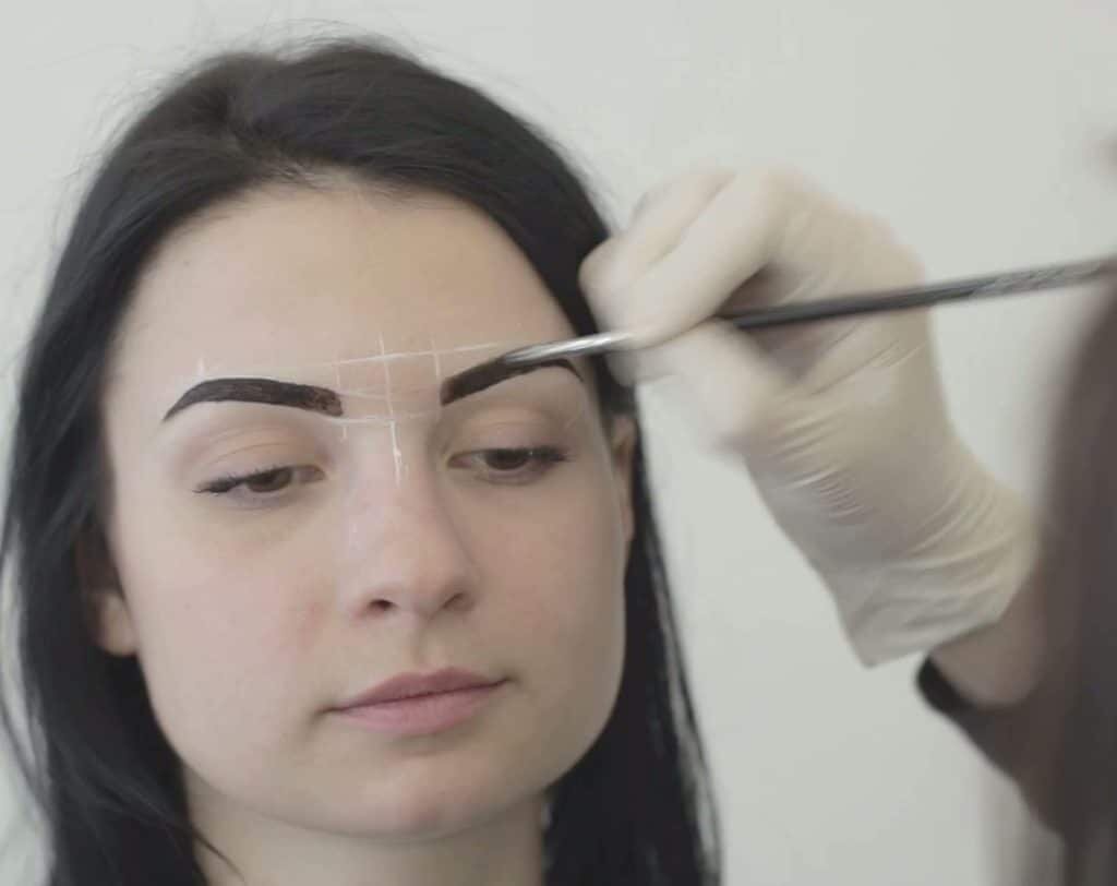 Онлайн курсы бровиста – это возможность научиться моделировать брови