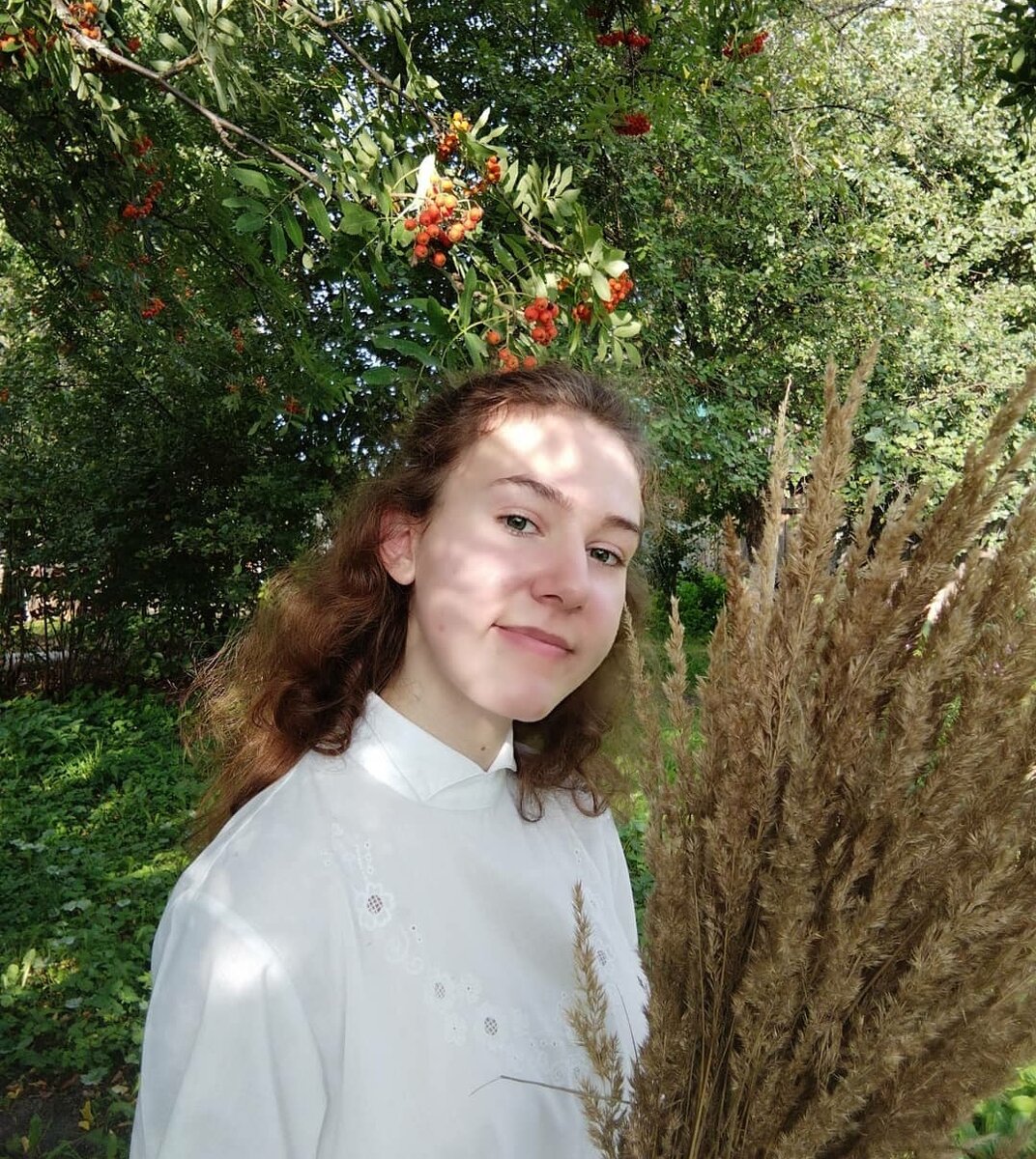 У каждого своя скорость прохождения пути. Это значит, что ориентируюсь на других, мы отбираем у себя кое-что очень важное. Ценность своего опыта. Не всем завоёвывать золотые медали в спорте, как не всем совершать необыкновенные открытия. Мы на ложный путь зачастую встаём именно из-за сравнения себя с другими, потому что нам кажется, что эта дорога — верная. Помните, у каждого своя скорость прохождения своего пути. Это не быстро и не медленно. Это вовремя.
