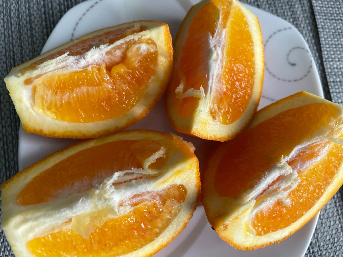 Фрукты не исключаю из рациона 