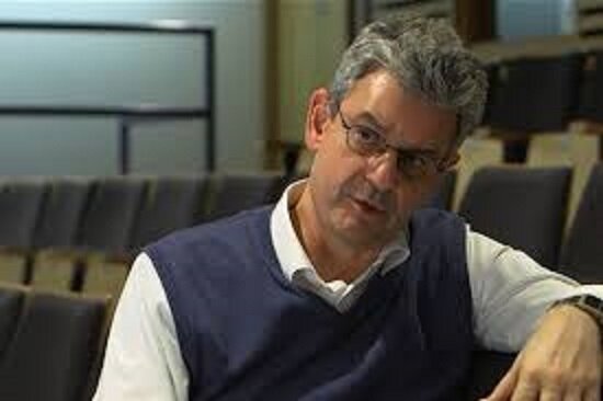 Сэм (Шмуэль) Вакнин (р. 1961) - писатель, автор книг о нарциссистах и их жертвах, а также человек с диагностированным нарциссическим расстройством личности. Фото из открытых источников