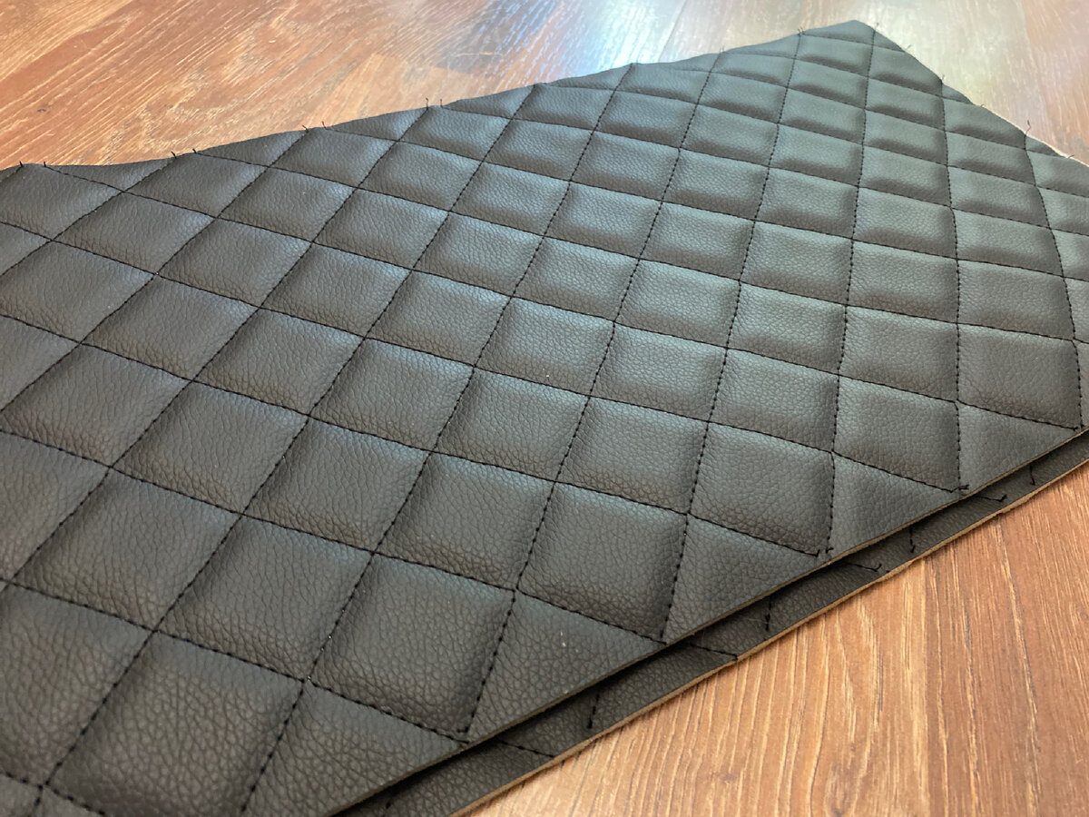 Строчку можно выбрать любого цвета, но я остановилась на чёрной 