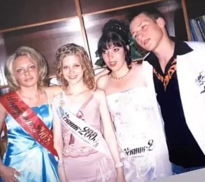 Кристина Асмус на школьном балу