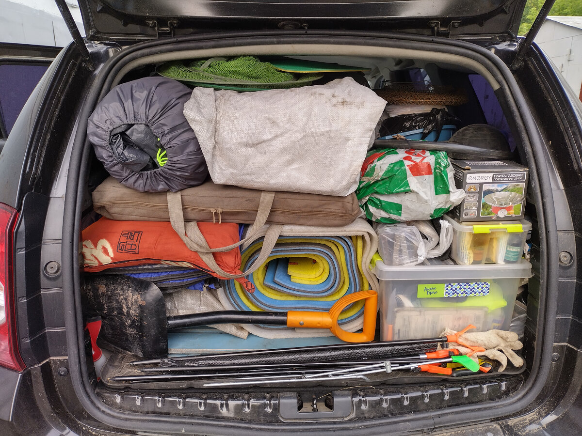 "В тесноте, да не в обиде" - как гласит русская пословица!