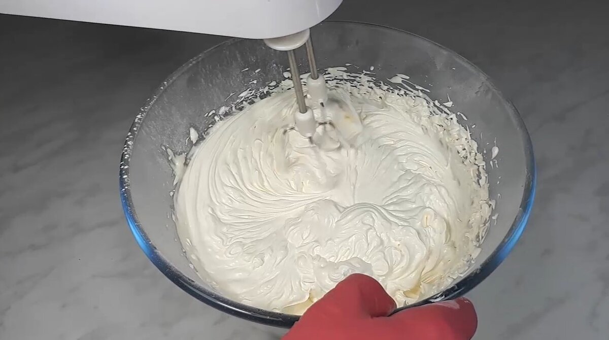 Сметанный крем для торта: простой рецепт