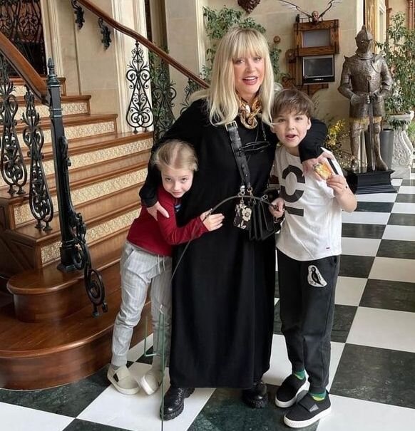 Алла с детьми (фото из личного блога)