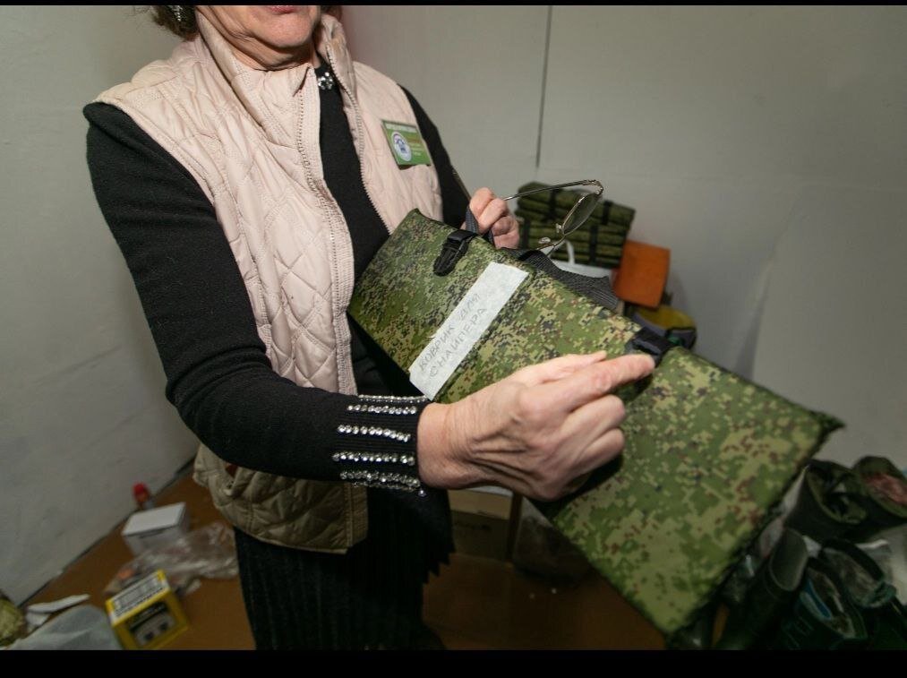    В Оренбурге в Доме офицеров работает пункт сбора помощи военным, находящимся в зоне СВО Белов Михаил Александрович