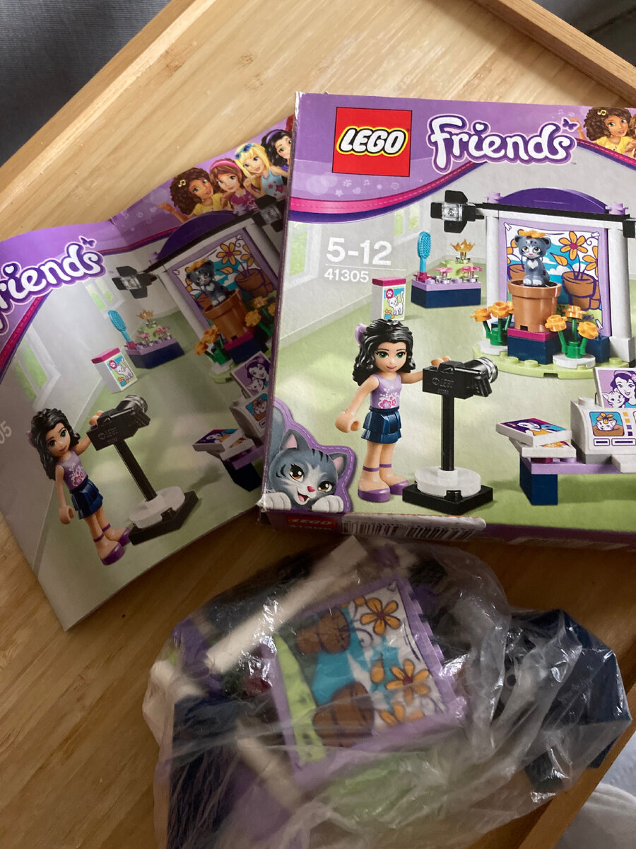 Набор в коробке с инструкцией. 