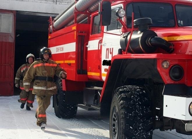    В Оренбурге на Одесской из горящего дома спасли трех человек Марина Шарт