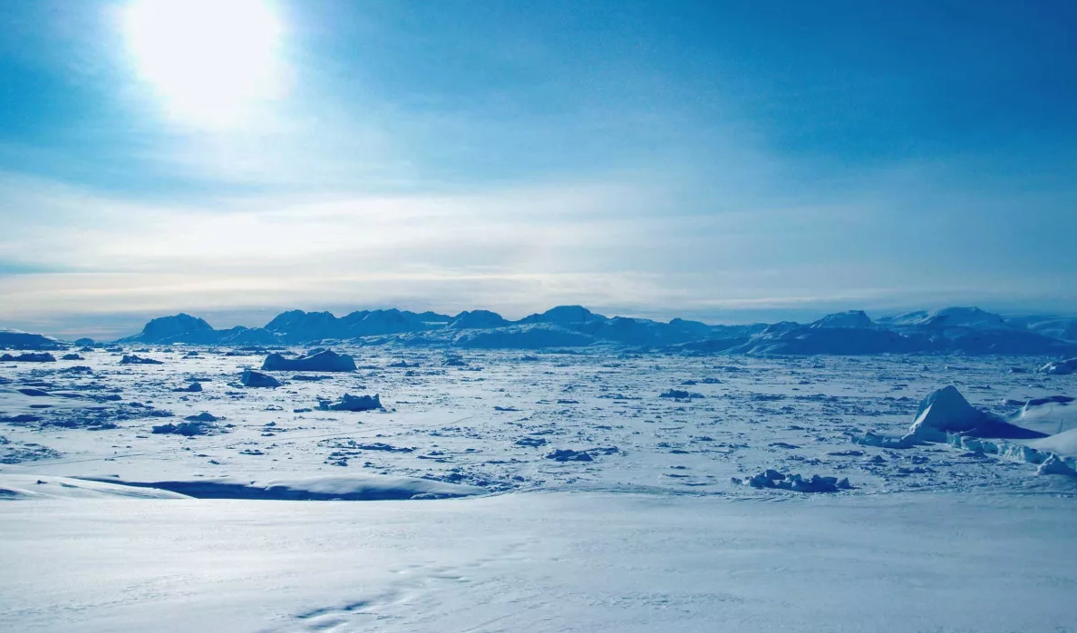 Лёд, снег и солнце. Здесь и далее фото из свободных источников